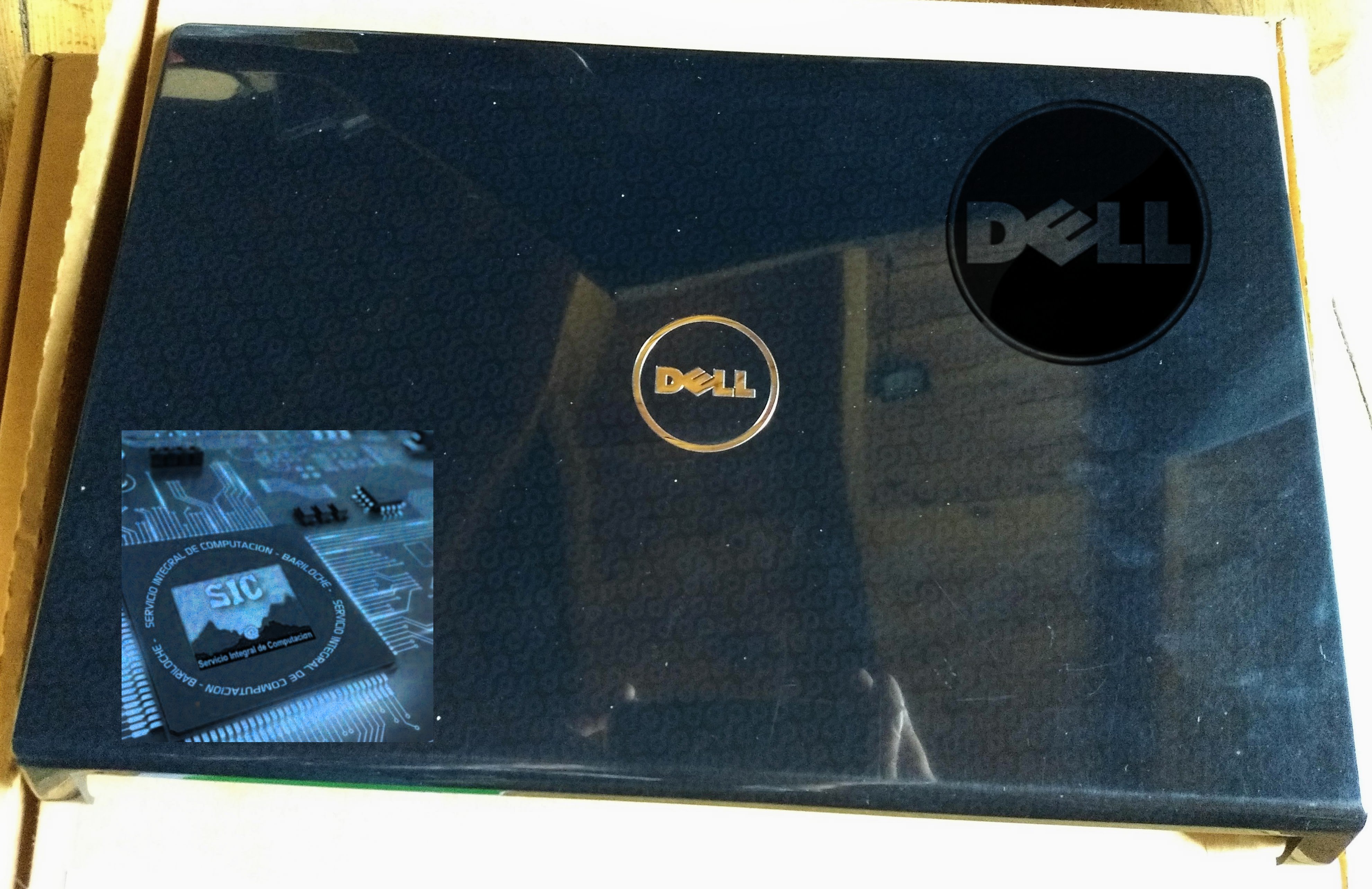 Dell Studio XPS 1340 – Tapa+Display+Bisagras+Bisel+Webcam – foto 2